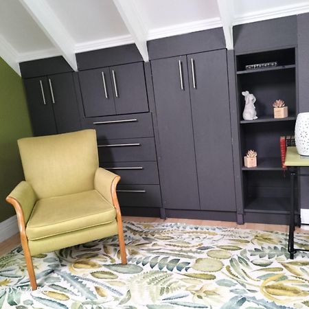 Rozenhof Guest Cottages George Luaran gambar
