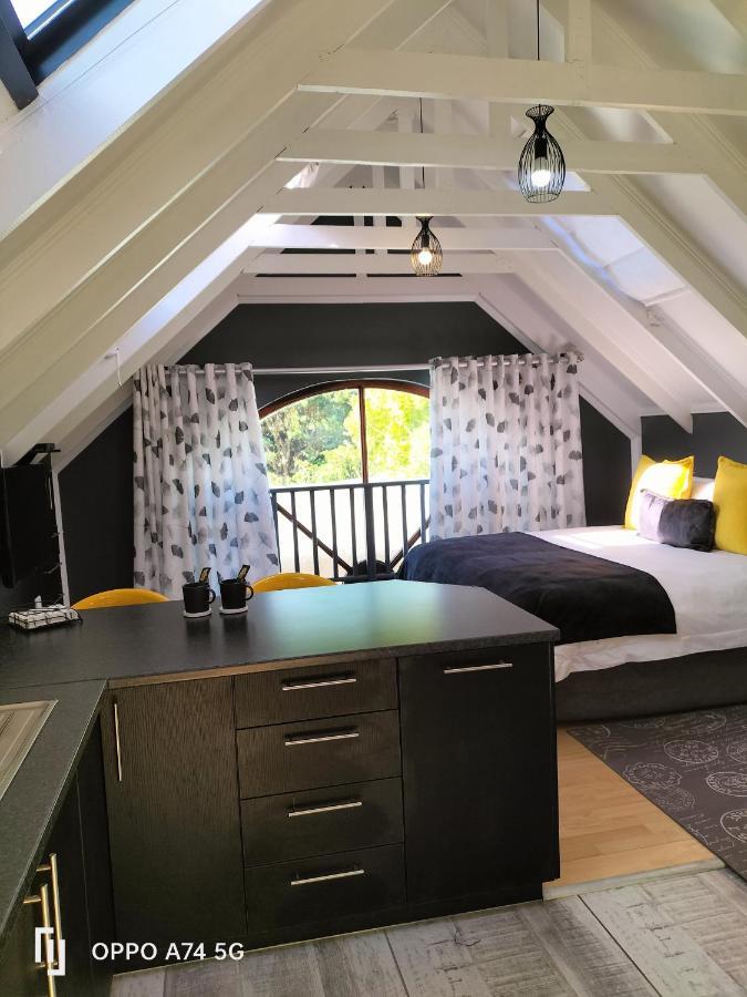 Rozenhof Guest Cottages George Luaran gambar