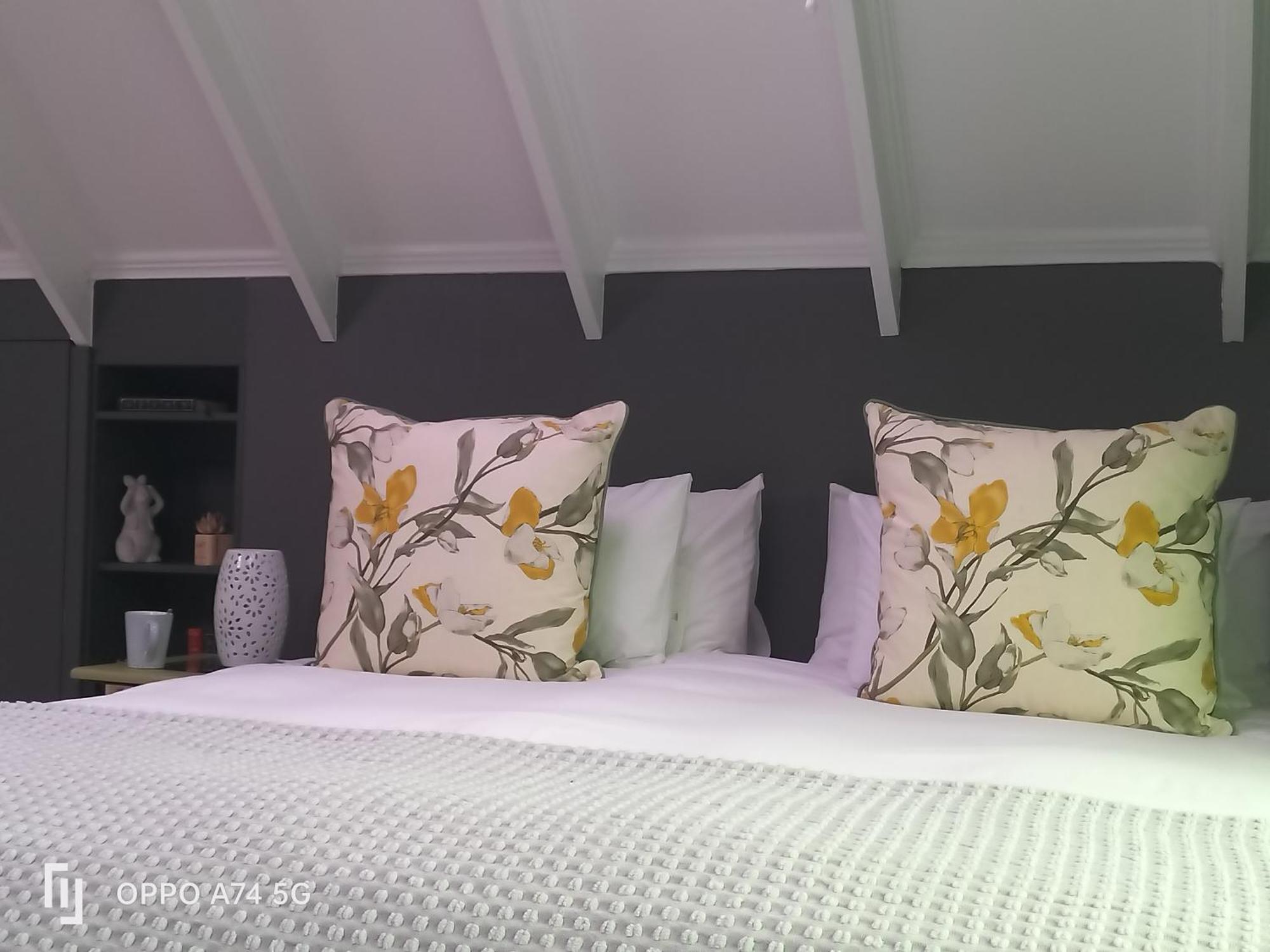 Rozenhof Guest Cottages George Luaran gambar