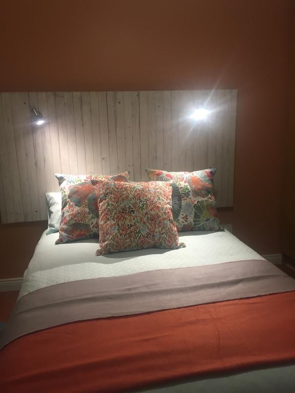 Rozenhof Guest Cottages George Luaran gambar