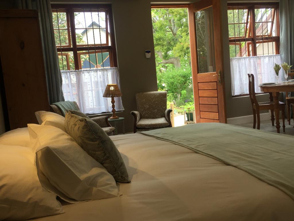 Rozenhof Guest Cottages George Luaran gambar