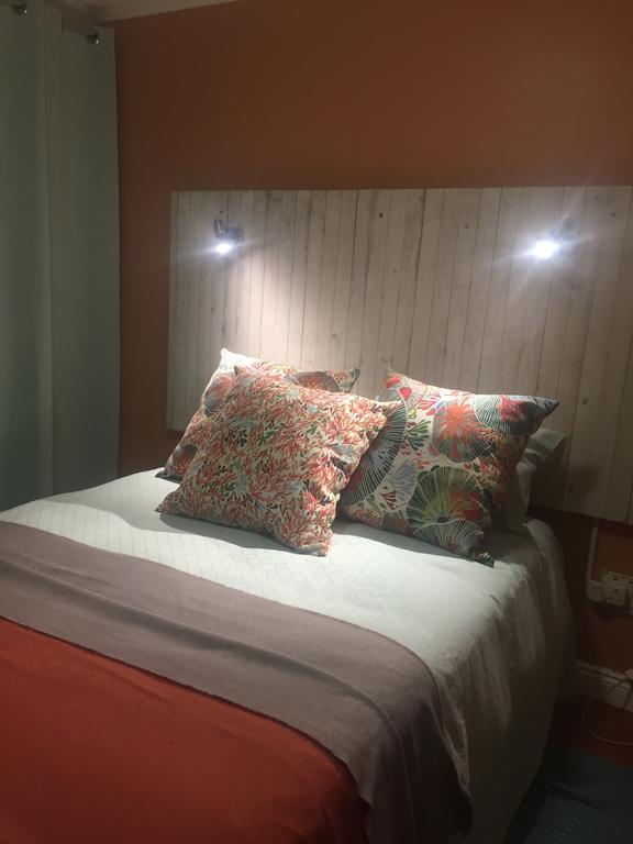 Rozenhof Guest Cottages George Luaran gambar