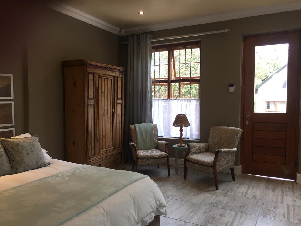 Rozenhof Guest Cottages George Luaran gambar