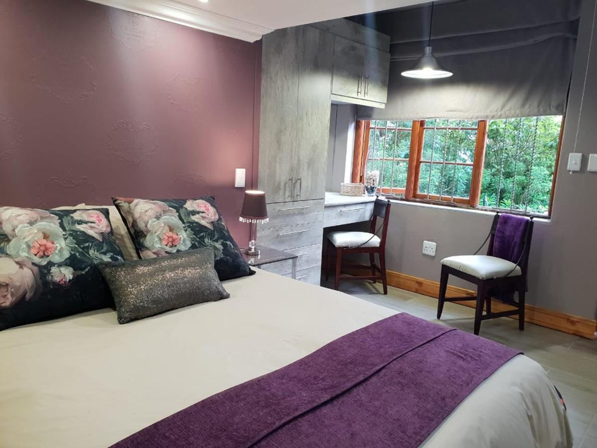 Rozenhof Guest Cottages George Luaran gambar