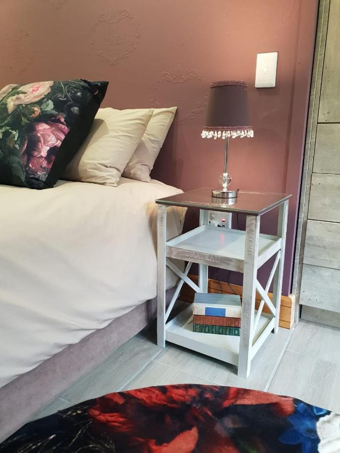 Rozenhof Guest Cottages George Luaran gambar